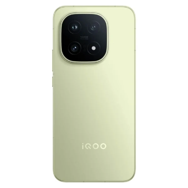 iQOO 15
